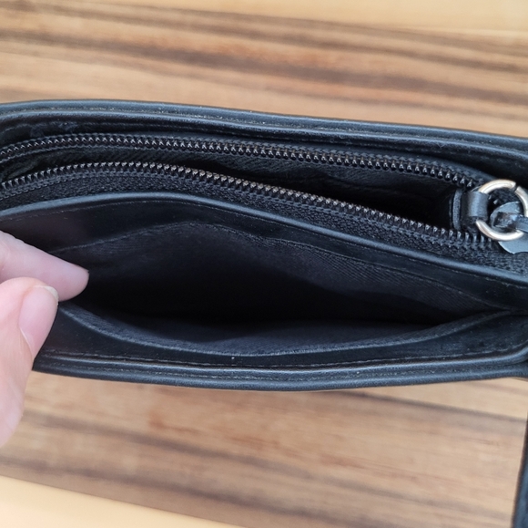 Nine West Black Shoulder Bag/Handbag with Detachable Strap - Picture 4 of 6